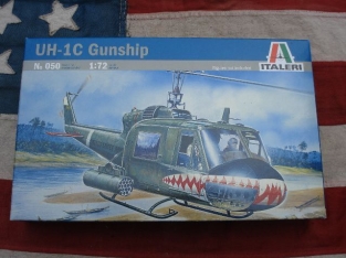 Italeri 050  UH-1C Gunship